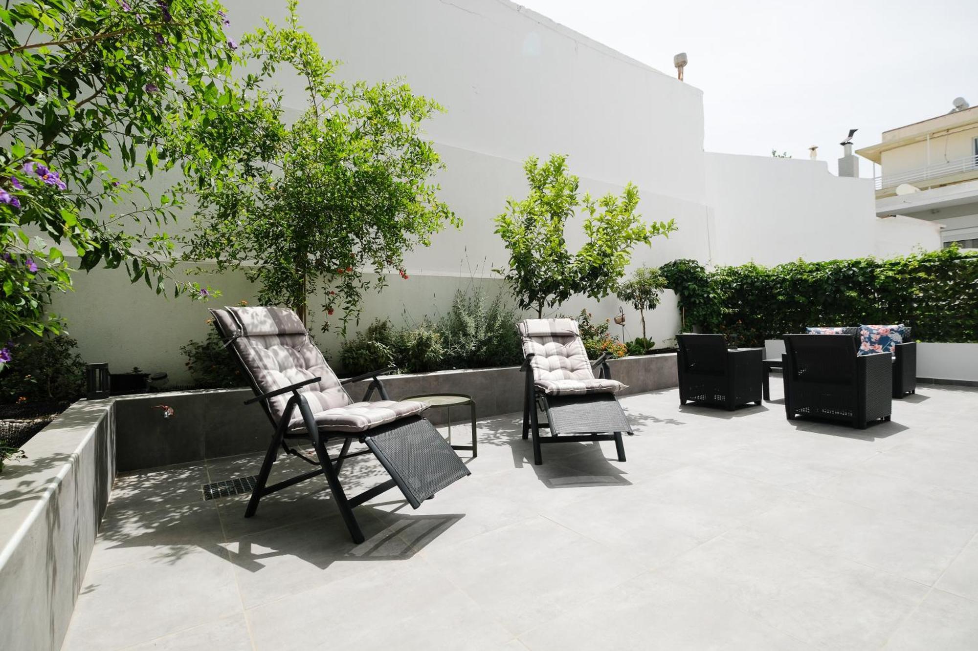 Rhodes Retreat: Modern Comfort In Serene Luxury *