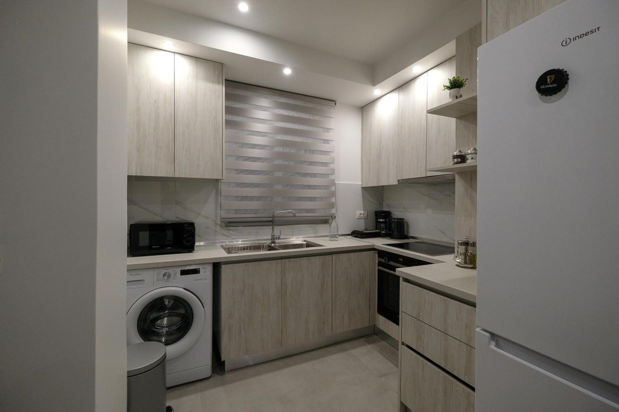 Rhodes Retreat: Modern Comfort In Serene Luxury Apartament Rhodes City