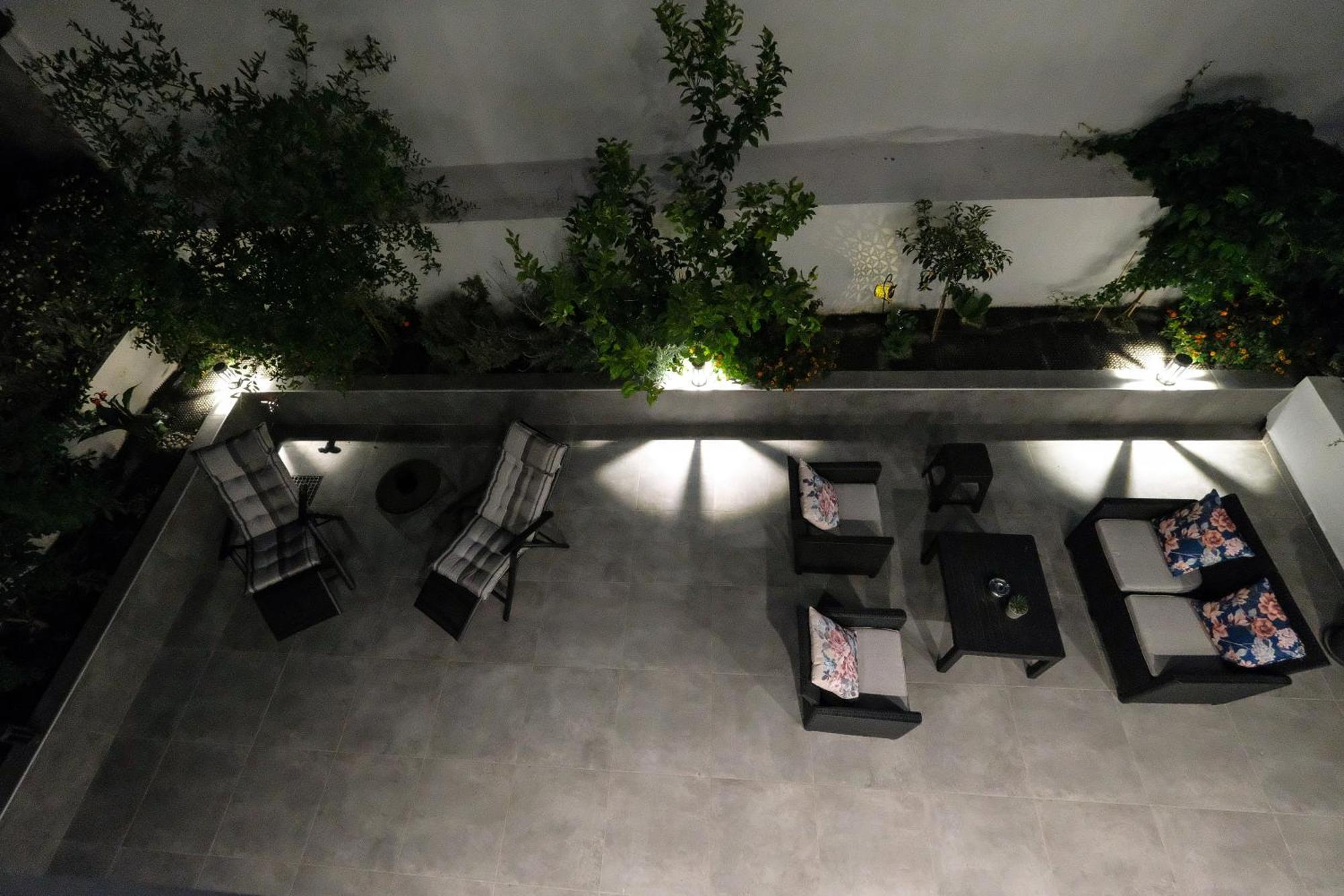 Apartament Rhodes Retreat: Modern Comfort In Serene Luxury
