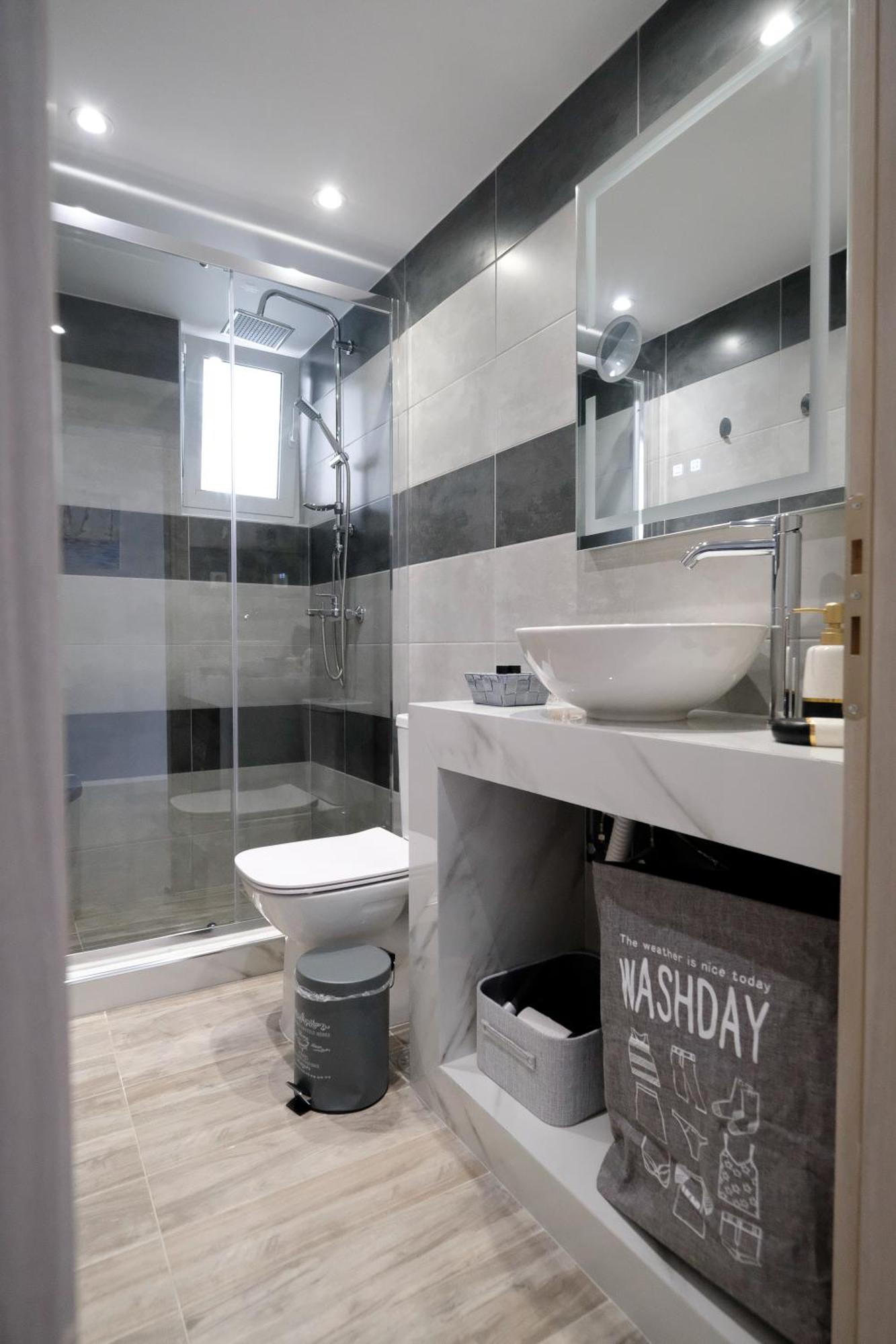 Rhodes Retreat: Modern Comfort In Serene Luxury *