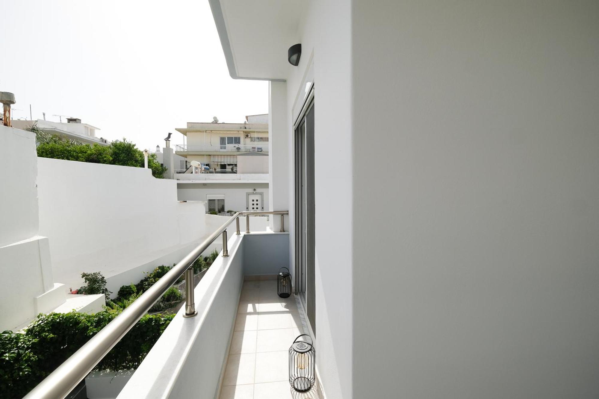 Rhodes Retreat: Modern Comfort In Serene Luxury Rhodes City