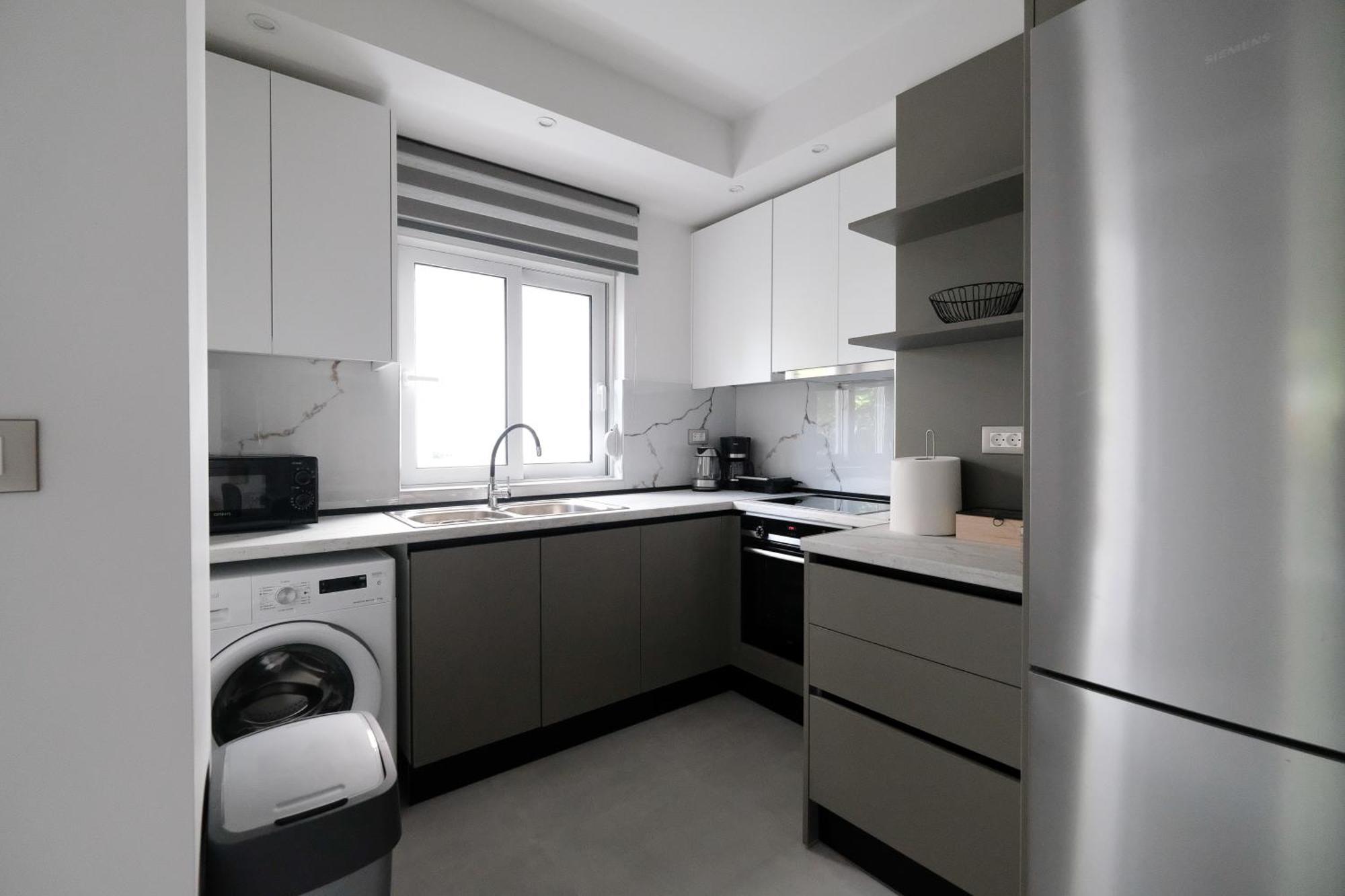 Rhodes Retreat: Modern Comfort In Serene Luxury Apartament