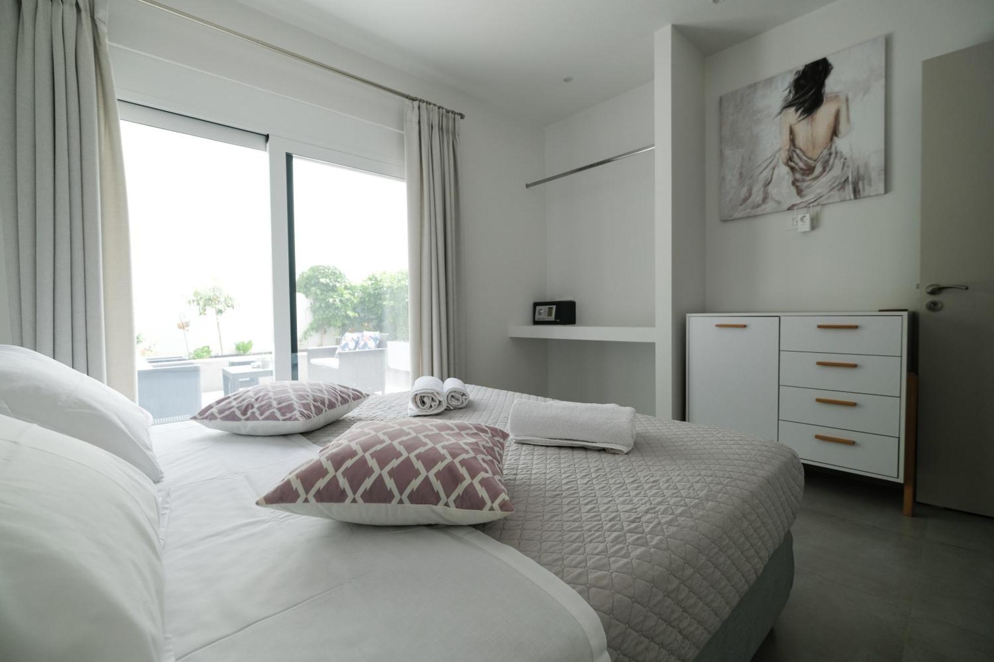 Rhodes Retreat: Modern Comfort In Serene Luxury * Rhodes City