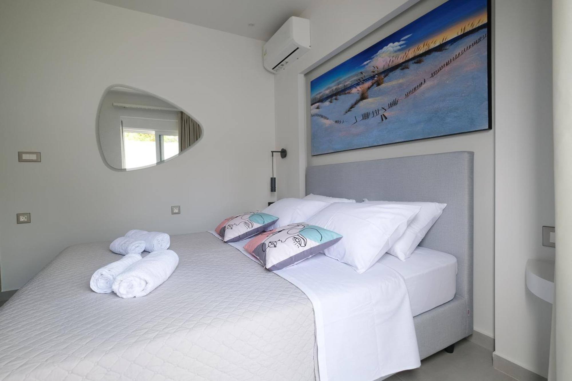 Rhodes Retreat: Modern Comfort In Serene Luxury Rhodes City
